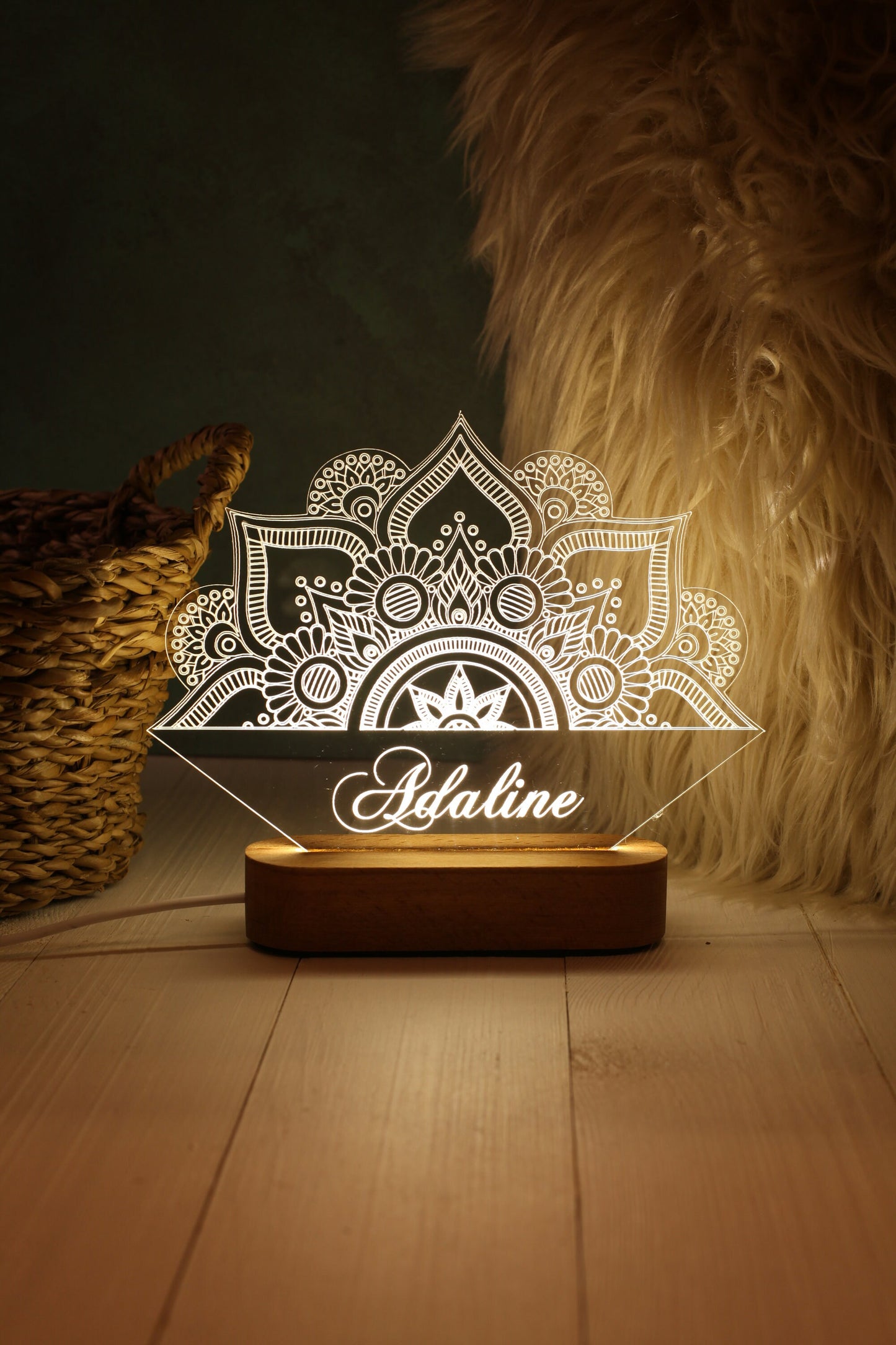 Lotusblumen-Mandala, personalisiertes Nachtlicht als Valentinstagsgeschenk