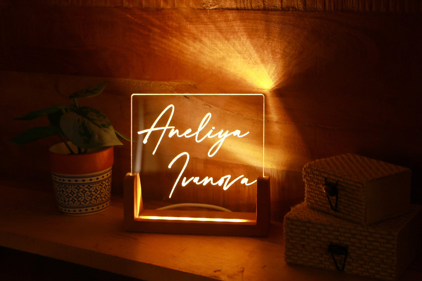 Personalisiertes Plexiglas-Namensschild, quadratisches LED-Schreibtischschild, personalisiertes Büroschild